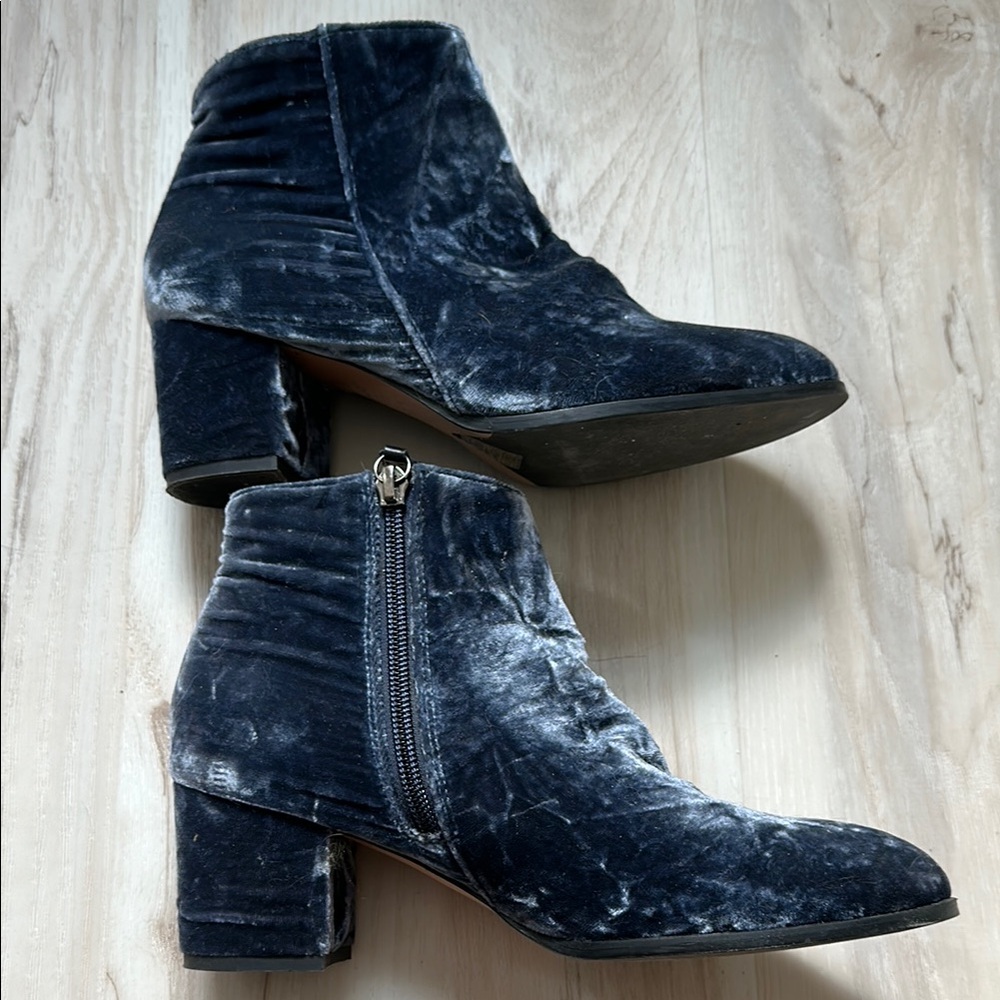 Velvet Ankle Boots in Blue